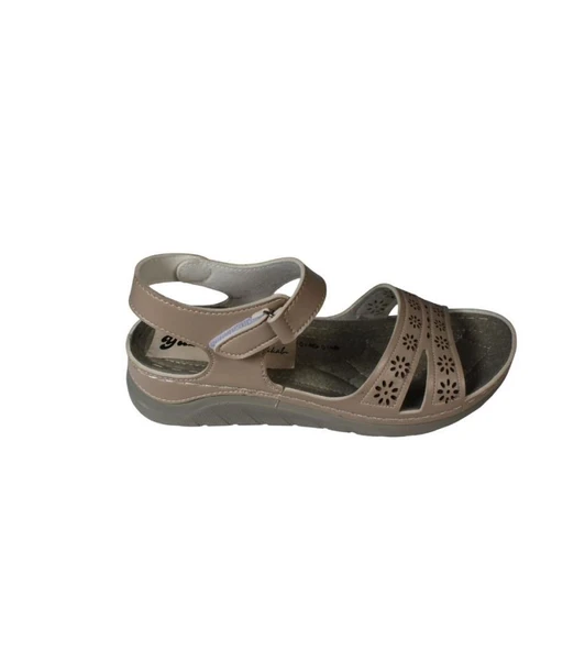 YAZKIŞ Kadın Ten Siyah Çırtlı 4cm Topuklu Anne Sandaleti - 6