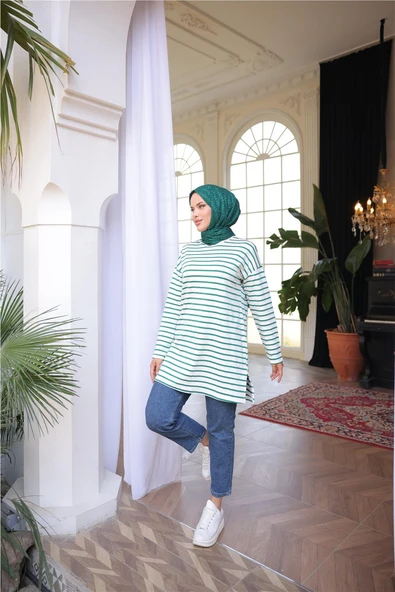 O Yaka Yatay Çizgili Uzun Kollu Kısa Yırtmaçlı Tunik - (38-46) - 71295 - Koyu Yeşil - Resim 4