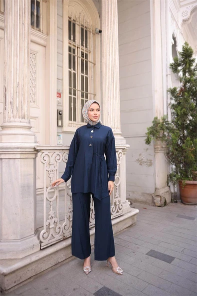 Gömlek Yaka Belden Yarı Bağcıklı Cepli Metal Düğme Detaylı İkili Tesettür Eşofman Takımı - (38-46) - 71293 - Lacivert - Resim 2