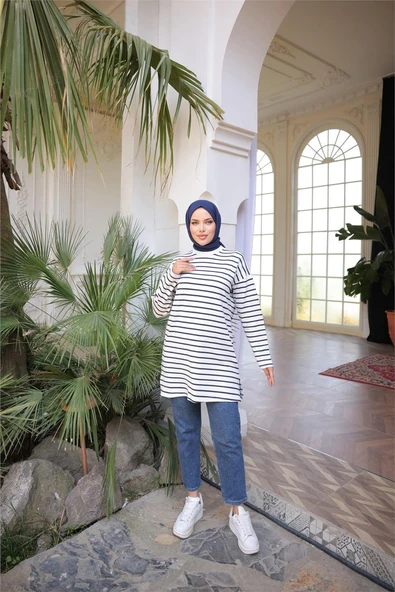 O Yaka Yatay Çizgili Uzun Kollu Kısa Yırtmaçlı Tunik - (38-46) - 71295 - Lacivert - Resim 5