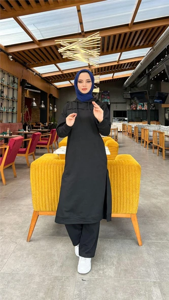 Uzun Tunik Kapşonlu Kenardan Yırtmaçlı İkili Spor Takım - 03034-1.003 - Siyah ürün görseli