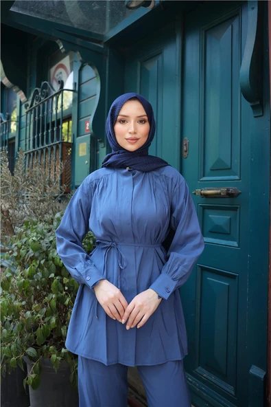 Belden Bağcıklı Büzgülü Kısa Tunik İkili Tesettür Eşofman Takımı - (38-46) - 71298 - İndigo - Resim 5