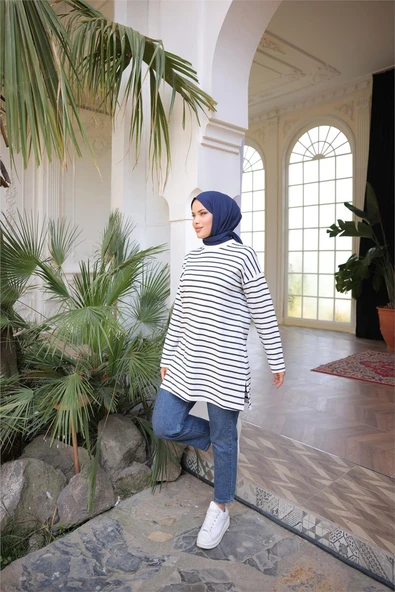 O Yaka Yatay Çizgili Uzun Kollu Kısa Yırtmaçlı Tunik - (38-46) - 71295 - Lacivert - Resim 4