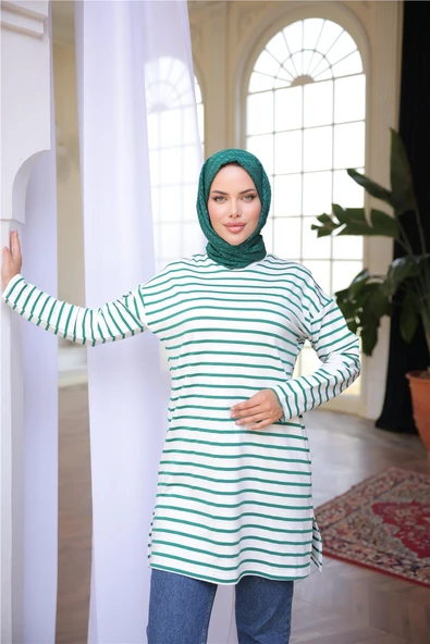 O Yaka Yatay Çizgili Uzun Kollu Kısa Yırtmaçlı Tunik - (38-46) - 71295 - Koyu Yeşil ürün görseli