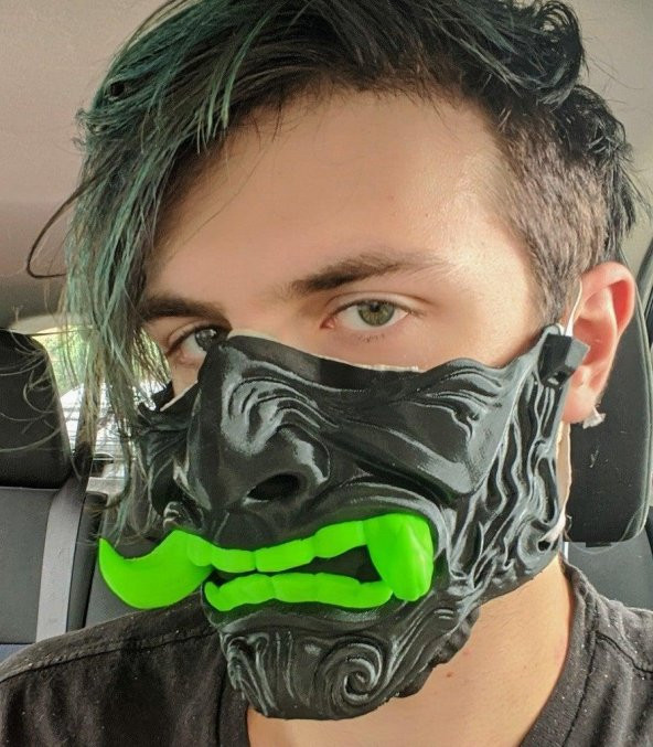 Oni Maskesi Plastik Aparat