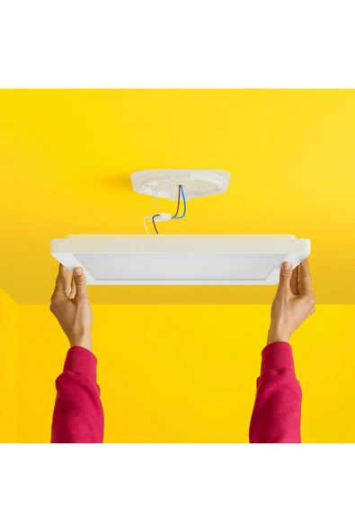 Wiz Beyaz Akıllı Sıva Üstü RGB Kare Panel Tavan Armatürü 17W - Resim 5