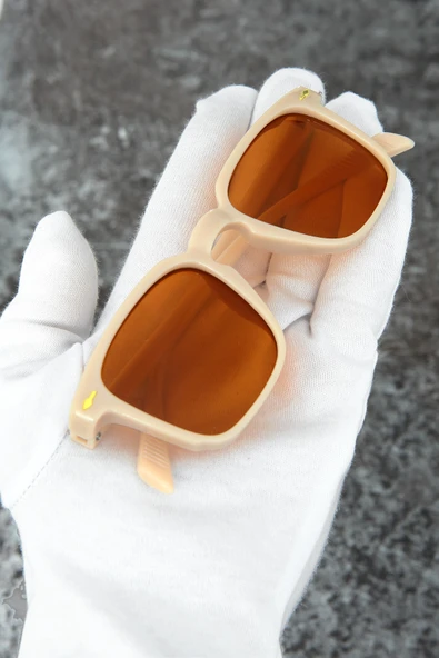 UNISEX GÜNEŞ GÖZLÜĞÜ ürün görseli