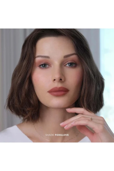 Hourglass Unlocked Yumuşak Mat Ruj Foxglove 356 4GR - Resim 4