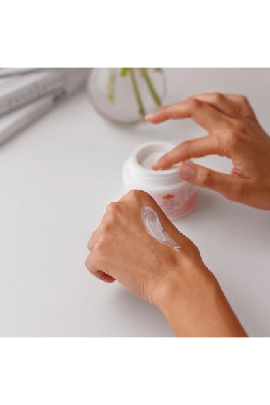 3'lü Gül Kürü Cilt Bakımseti ,makyaj Temizleme Köpüğü,gül Suyu Spreyi 50 ml,el Ve Boyun Kremi 50 ml - Resim 7