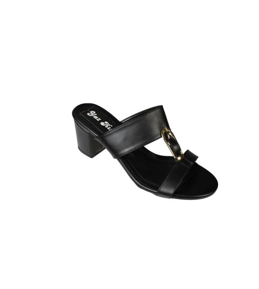 YAZKIŞ Kadın Siyah Beyaz Cilt antlı Üzeri Altın kemer Tokalı 5cm kalın taban terlik ürün görseli