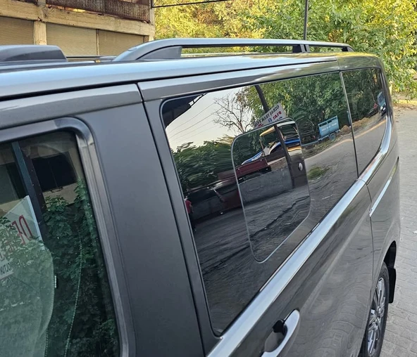 TRANSPORTER PANEL VAN KISA ŞASE 2025 2026 2027 PORTBAGAJ TAVAN ÇITASI SİYAH - Resim 3