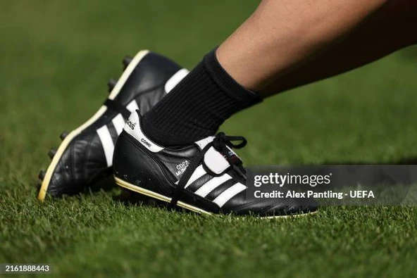 Adidas Futbol ayakkabısı Kramponlar Copa Mundial - Resim 2