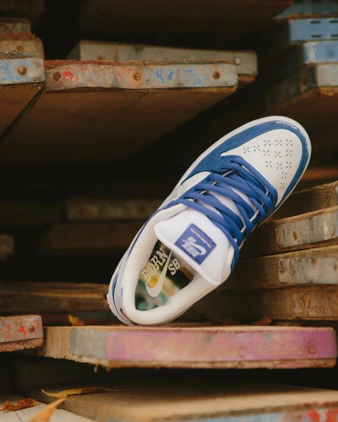 NIKE SB DUNK LOW X BORN X RAISED WHITE BLUE - Resim 10