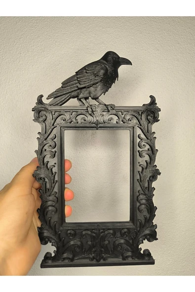 Gotik Kuzgun Temalı Fotoğraf Çerçevesi ürün görseli