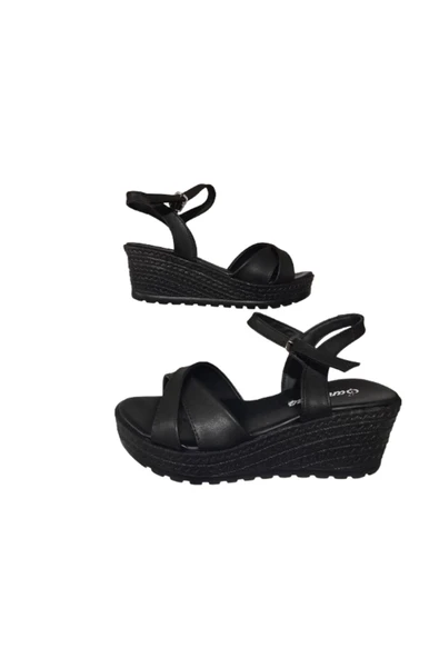 Şanzelize Şanzelize Şnz02-020 Kadın Siyah Dolgu Topuk Günlük Şık Sandalet