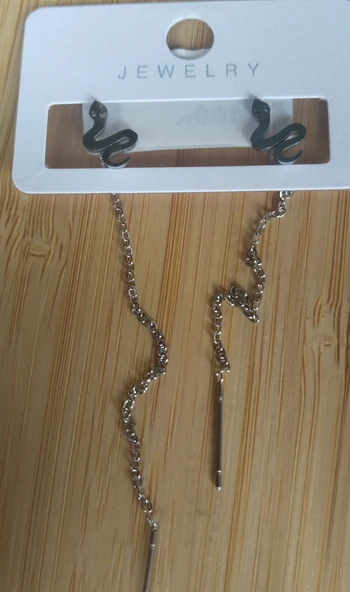 Monalisa Home Gümüş Renk Metalik Yılan Figürlü Sallantılı Küpe