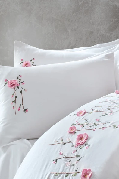 Perla 3D Nakışlı Saten Çift Kişilik Nevresim Takımı - 2