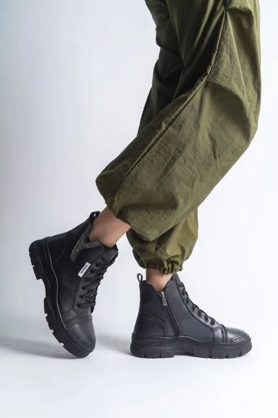 JET-AMBER Bağcıklı Fermuarlı Ortopedik TabanKadın Bot  CST - Siyah ürün görseli