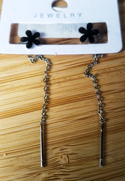 Monalisa Home Gümüş Renk Metalik Çiçek Figürlü Sallantılı Küpe ürün görseli 1