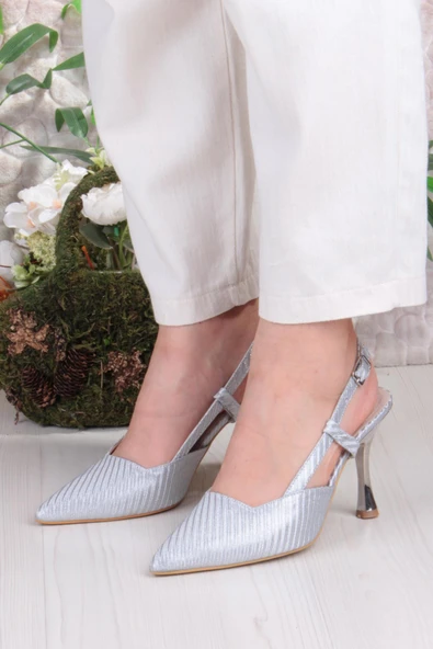 Fort 086-1001 Fls Saten Baskılı Arkası Açık Önü Kapalı Topuklu Kadın Ayakkabı - Resim 2