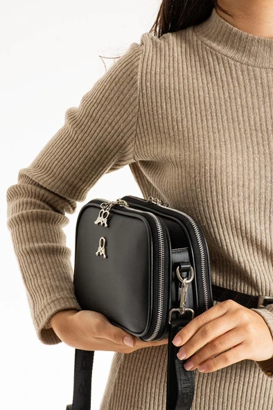 Çapraz Askılı Kadın Omuz Çantası 25*15 Cm Vegan Deri Mega Bag Postacı Çanta Suni Deri - 7
