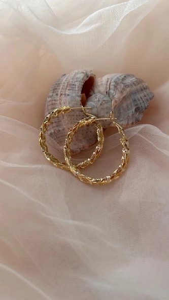 14 K kararmaz halka küpe ürün görseli