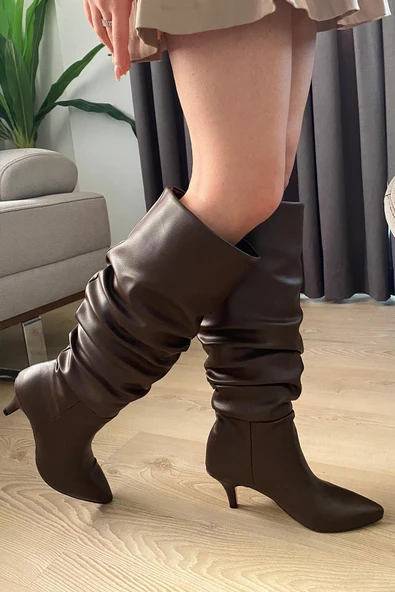 Kadın Tamara Kahverengi Körüklü Sivri Burun Çivi Topuk Çizme - 3