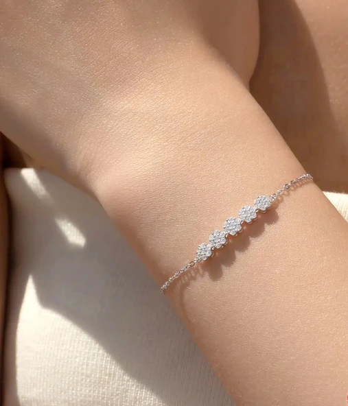 925 Ayar Işıltılı Beşli Tasarım Kadın Gümüş Bileklik - Resim 2