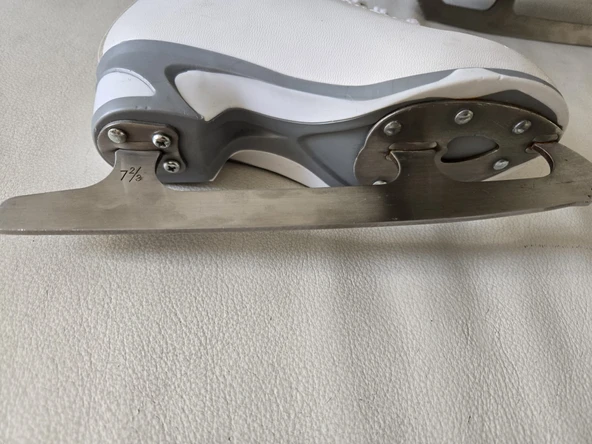 Jackson  150 Buz Pateni ( Az Kullanılmış) 28 Numara - 3