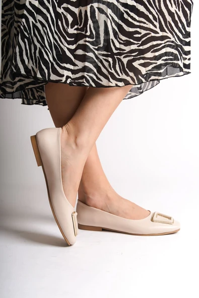 JET-KAYLEE Bağcıksız Ortopedik Rahat Taban Toka Detaylı Kadın Babet Ayakkabı  CKT - Krem - Resim 3