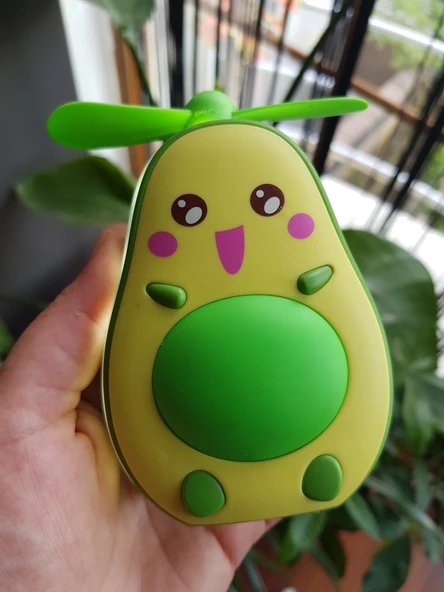 Sevimli Avokado Tasarımlı Led Işıklı USB Kablolu Mini Fan I Masa Üstü Ve Boyun İpli Vantilatör