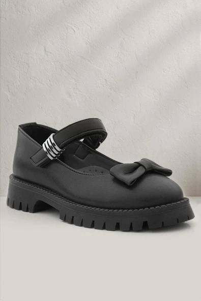 Rakerplus Siyah Mat Kalın Tabanlı Metal Detaylı Cırtlı Kız Çocuk Babet ürün görseli