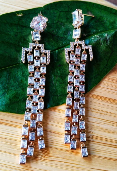 Monalisa Home Gold Renk Taşlı Sallantılı Lüks Abiye Küpe