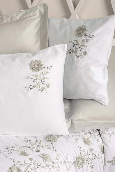 3d Nakışlı Saten Çift Kişilik Nevresim Takımı Urian Bej - Resim 3