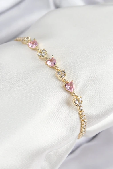 Pirinç Zirkon Taşlı Pembe Kalp Model Gold Renk Kadın Bileklik ürün görseli