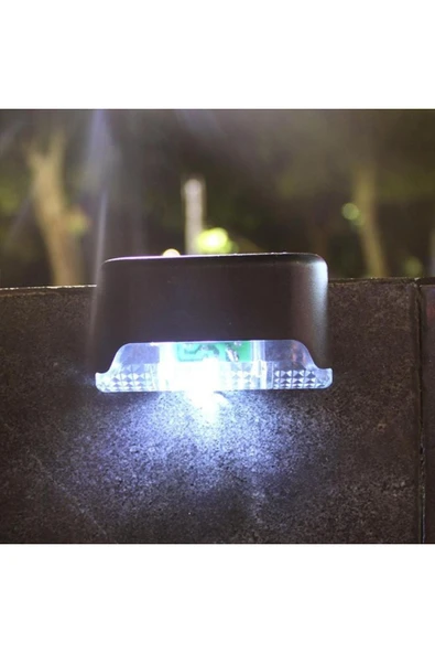 MENFRY Solar Güneş Enerjili Şarj Edilen Köşebent Merdiven Veranda Bahçe Led 4'lü - 5