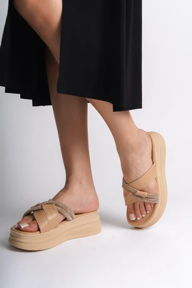 JET-RUBY Düz Topuklu Taşlı Çapraz Şeritli Kalın ve Ortopedik Taban Kadın Terlik  CTT - Ten - Resim 3