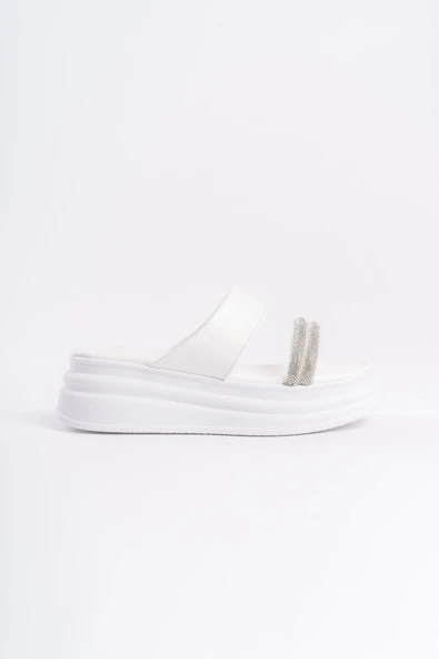 JET-SARAH Düz Topuklu Taşlı Şeritli Kalın ve Ortopedik Taban Kadın Terlik  CBT - Beyaz - Resim 6