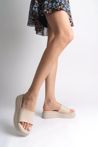 JET-ALICE Düz Topuklu Kalın ve Ortopedik Taban Kadın Terlik CKT - Krem - Resim 2