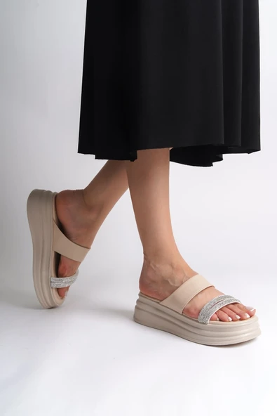 JET-SARAH Düz Topuklu Taşlı Şeritli Kalın ve Ortopedik Taban Kadın Terlik  CKT - Krem - Resim 2