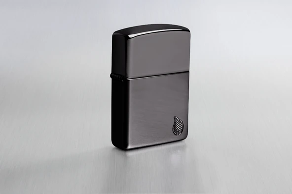 Zippo Armor® Series Flame Ebony Dizayn Çakmak - Resim 6