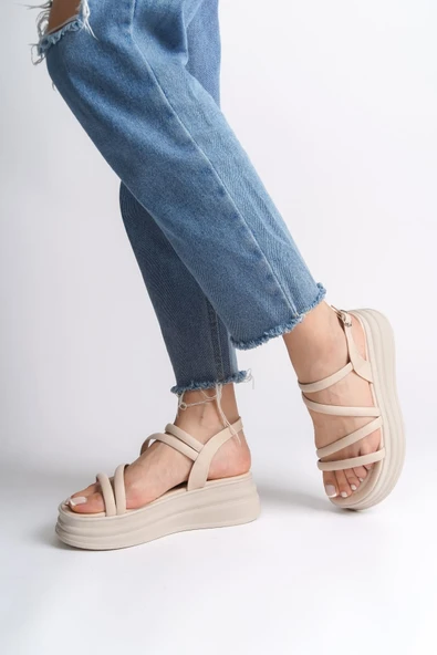 JET-NATALIE İnce Tokalı Şerit Detaylı Ortopedik Taban Kadın Sandalet  CKT - Krem - Resim 3