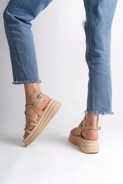 JET-NATALIE İnce Tokalı Şerit Detaylı Ortopedik Taban Kadın Sandalet CTT - Ten - Resim 3