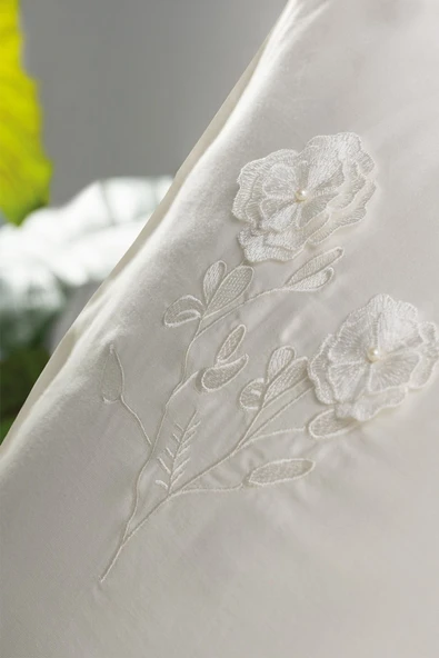 3d Nakışlı Çift Kişilik Saten Nevresim Takımı Pure Ekru - 2