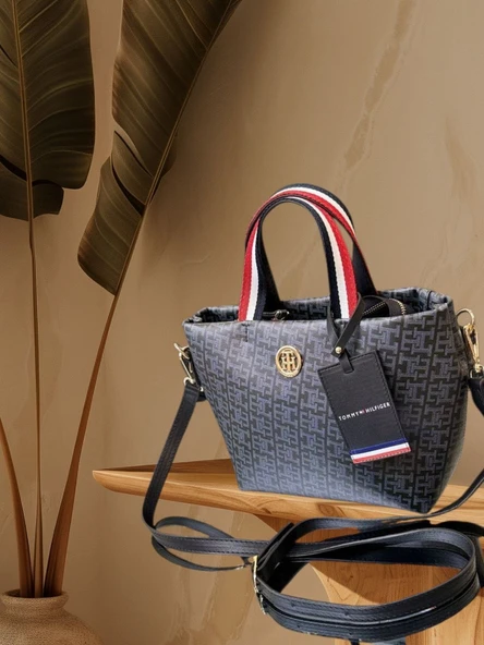 TOMMY HILFIGER - 3