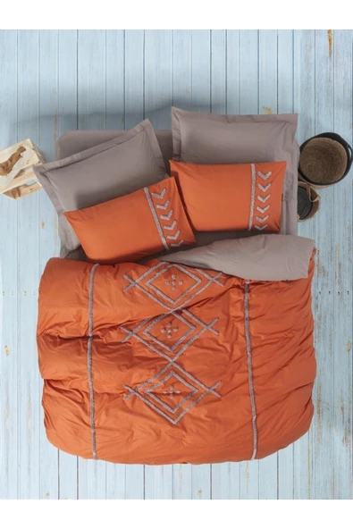 Puf Nakışlı Ranforce Çift Kişilik Nevresim Takımı Lia Kiremit Bej ürün görseli