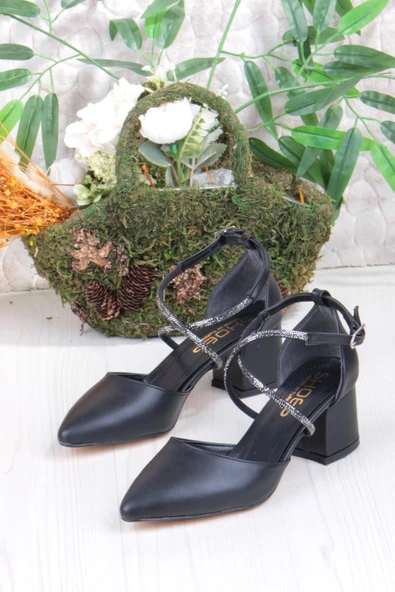 Fort 08-80 Taş Biyeli Çapraz Bant Alçak Topuklu Kadın Ayakkabı - Resim 3