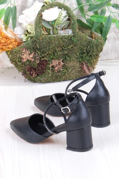 Fort 08-80 Taş Biyeli Çapraz Bant Alçak Topuklu Kadın Ayakkabı - Resim 4