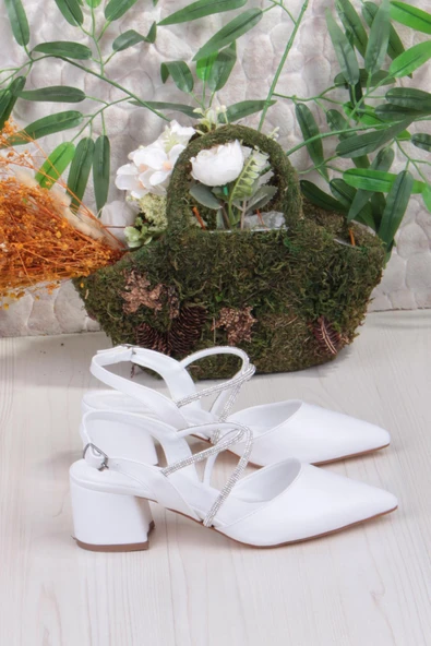 Fort 110-411 Çapraz Taşlı Arkası Açık Klasik Topuklu Kadın Ayakkabı - Resim 12