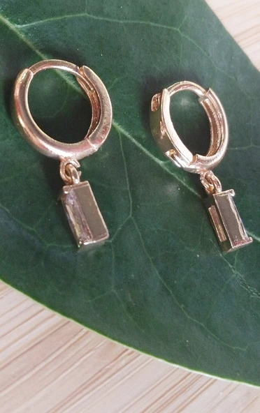 Monalisa Home Gold Renk Lüks Gösterişli  Figürlü Küpe ürün görseli 1